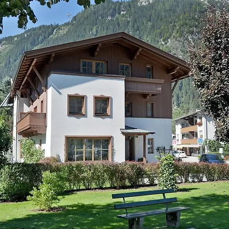 Casa de hóspedes Gaestehaus Elfriede Mayrhofen
